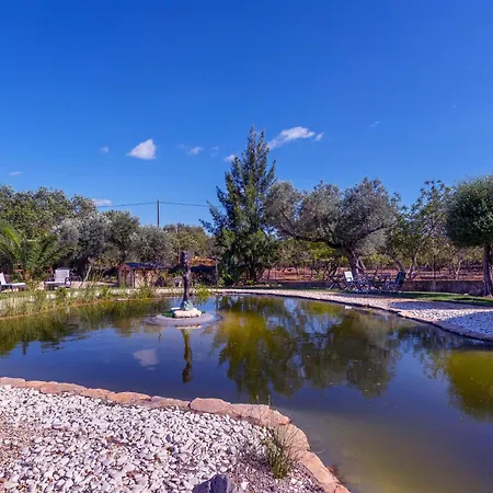 The Quinta Retreat Algarve Available To Facilitators Yoga & Sound Therapies, Massage Mindfulness Venkovský dům *