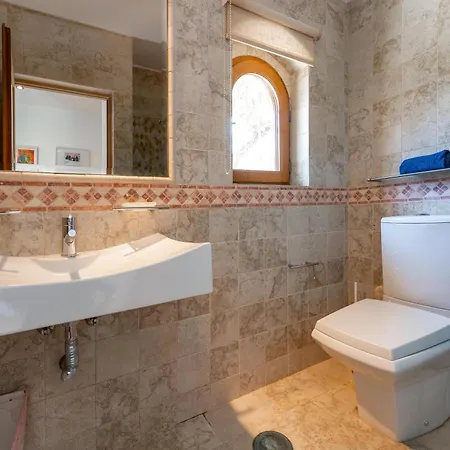 The Quinta Retreat Algarve Available To Facilitators Yoga & Sound Therapies, Massage Mindfulness Landhaus Almancil