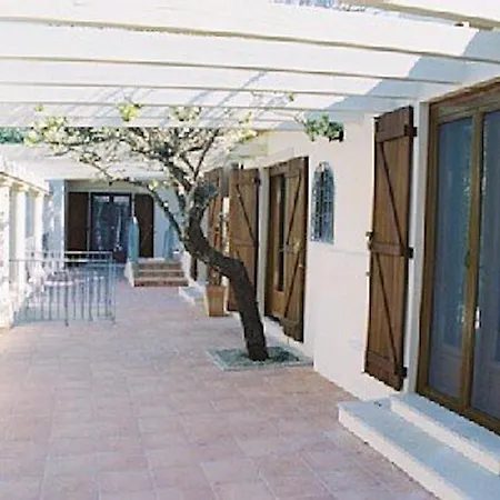 The Quinta Retreat Algarve Available To Facilitators Yoga & Sound Therapies, Massage Mindfulness Landhaus