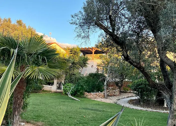 The Quinta Retreat Algarve Available To Facilitators Yoga & Sound Therapies, Massage Mindfulness