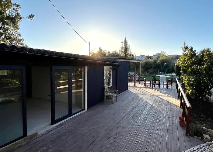 The Quinta Retreat Algarve Available To Facilitators Yoga & Sound Therapies, Massage Mindfulness カントリーハウス アルマンシル