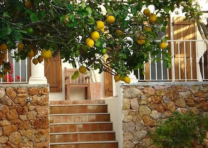 カントリーハウス The Quinta Retreat Algarve Available To Facilitators Yoga & Sound Therapies, Massage Mindfulness アルマンシル