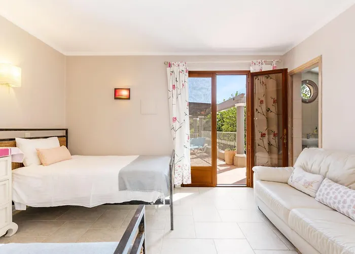 The Quinta Retreat Algarve Available To Facilitators Yoga & Sound Therapies, Massage Mindfulness カントリーハウス アルマンシル